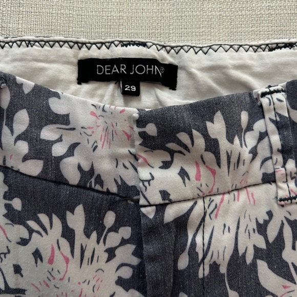 Dear John Women's Floral Shorts - Navy, White, and Pink Size 29 - Picture 2 of 9